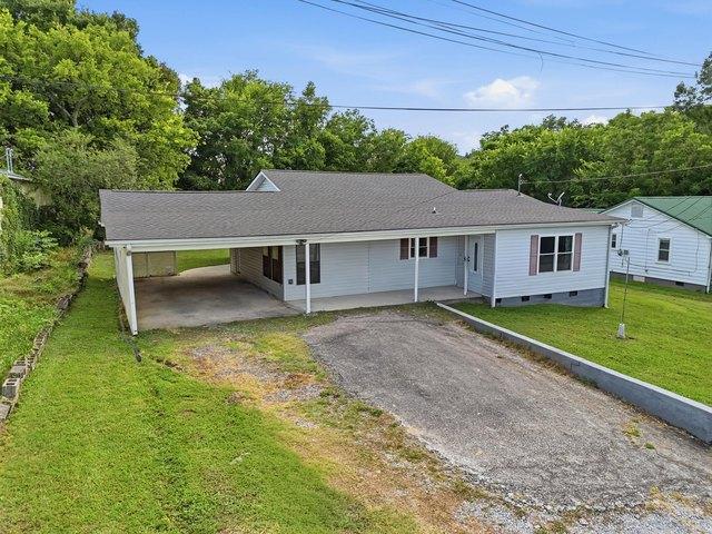 House for sale in Trenton, Georgia