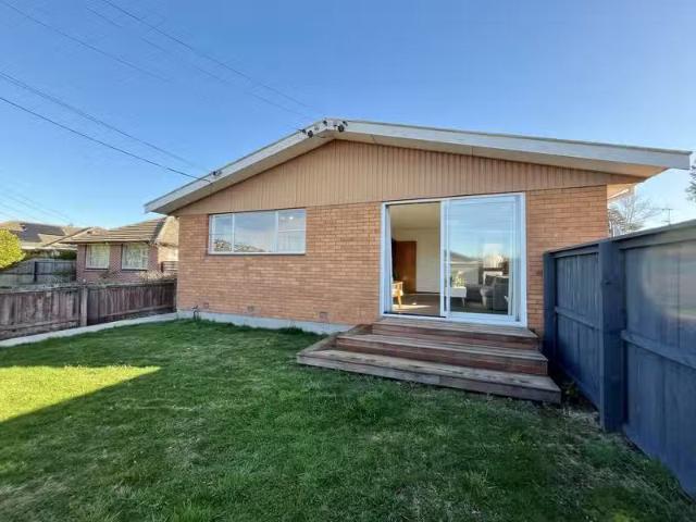 House for sale in Chaslands, Canterbury