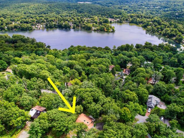 House for sale in Putnam Valley, New York