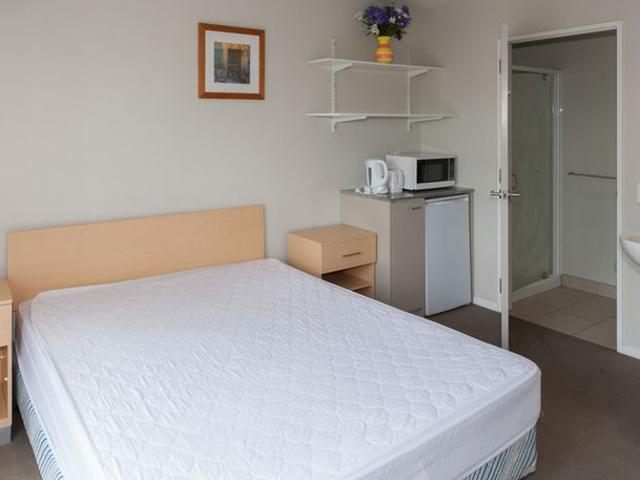 Apartment for rent in Addington, Canterbury