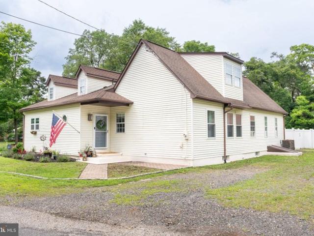 House for sale in Chatsworth, Woodland Township