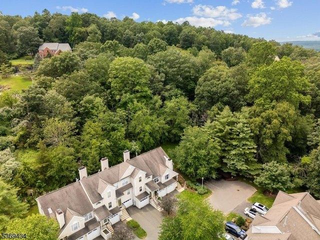 Townhouse for sale in Allamuchy, New Jersey