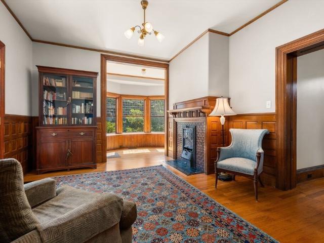 Townhouse for rent in Boston, Roxbury