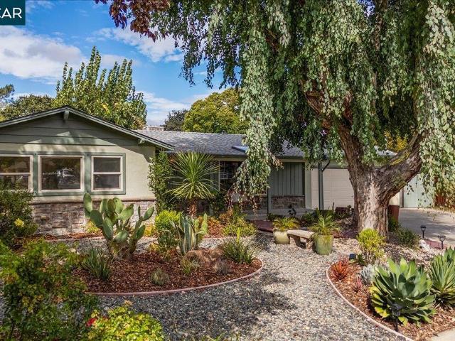 House for sale in Pleasant Hill, California