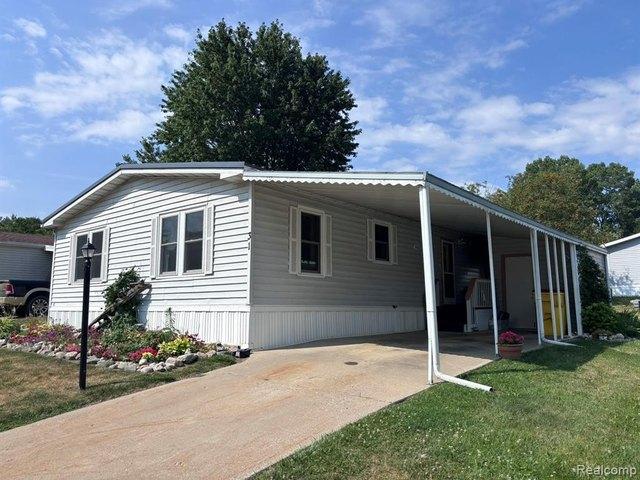House for sale in Arcadia, Michigan