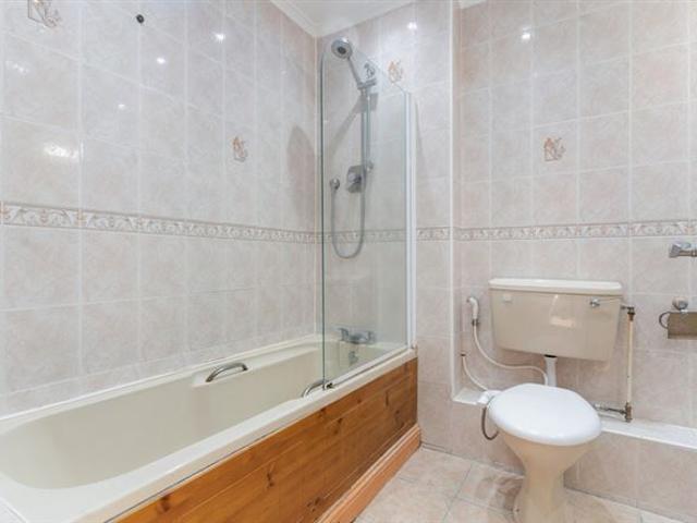 Terraced House to rent in North Tipperary