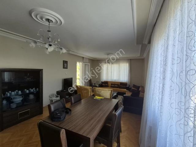 Gaziemir, İzmir içerisinde satılık mülk