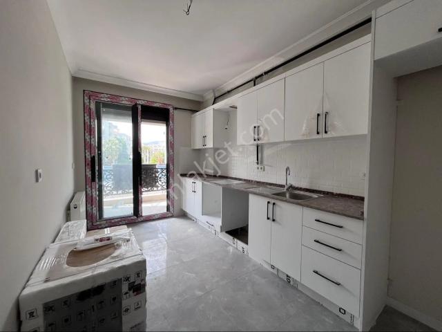 Karşiyaka, İzmir içerisinde satılık mülk