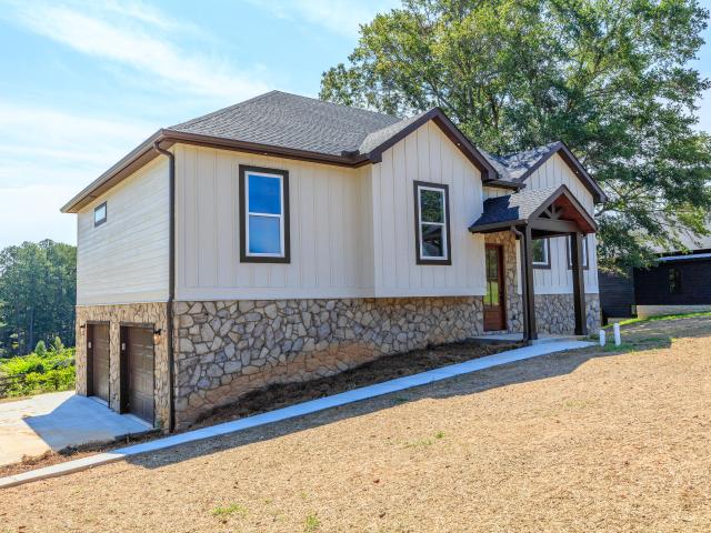 House for sale in Chickamauga, Georgia