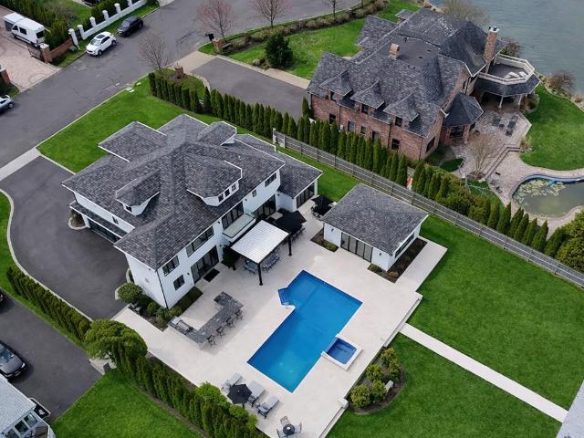 House for sale in Bohemia, New York