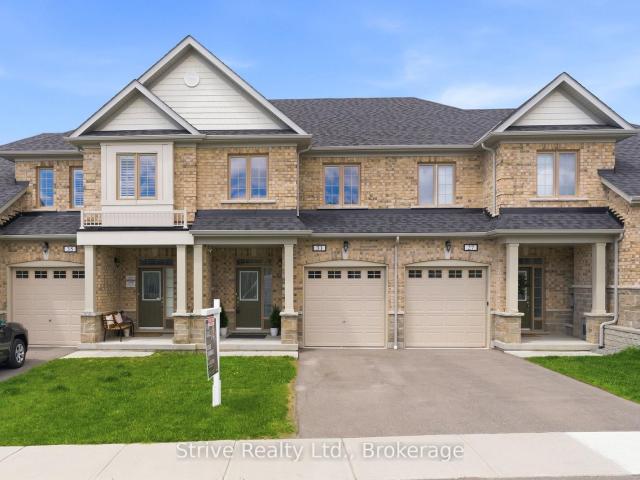 Townhouse for sale in Woburn, Ontario