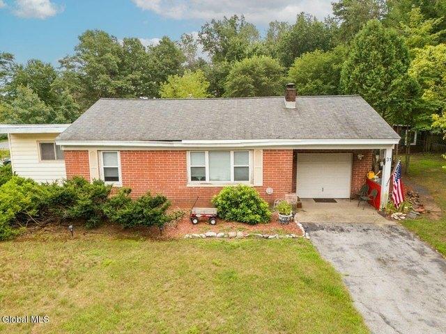 House for sale in Saratoga, New York