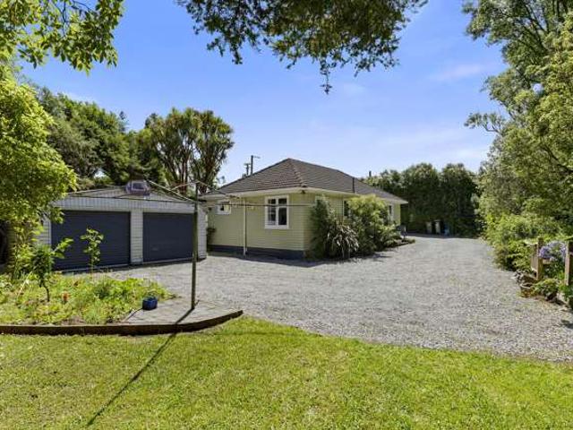 House for sale in Days Bay, Wellington