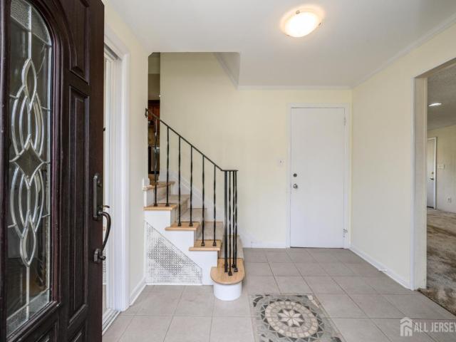 House for sale in Middlesex, New Jersey
