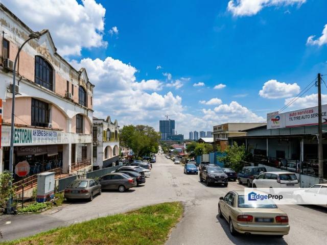Shop for sale in Petaling, Alam Impian