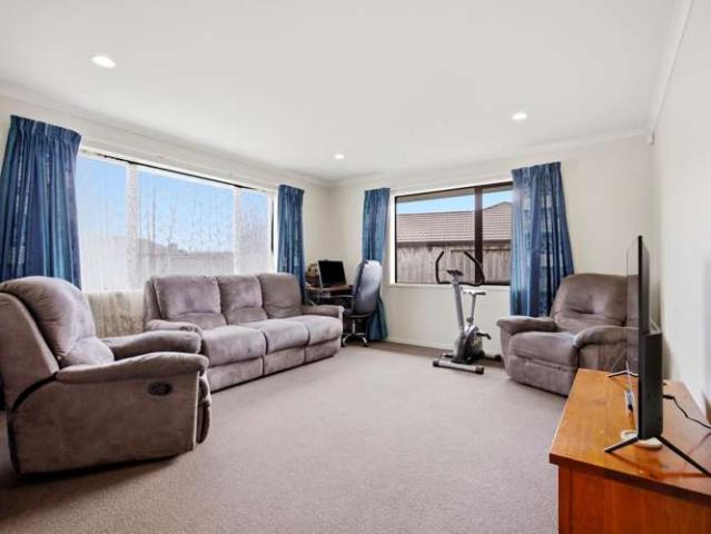 House for sale in Huntington, Hamilton City
