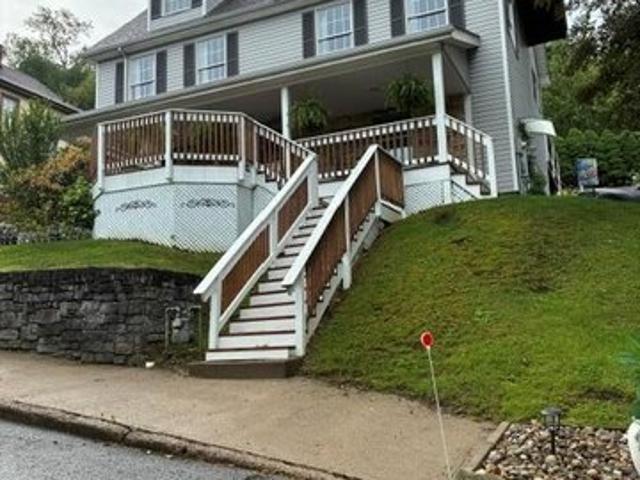 House for sale in Wheeling, West Virginia