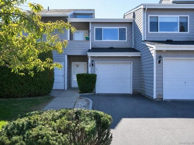Condo for sale in Manorville, Town of Brookhaven