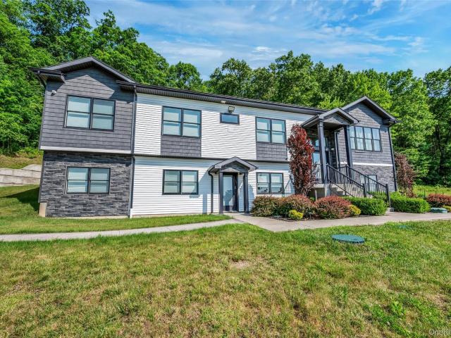 House for sale in Bloomingburg, New York