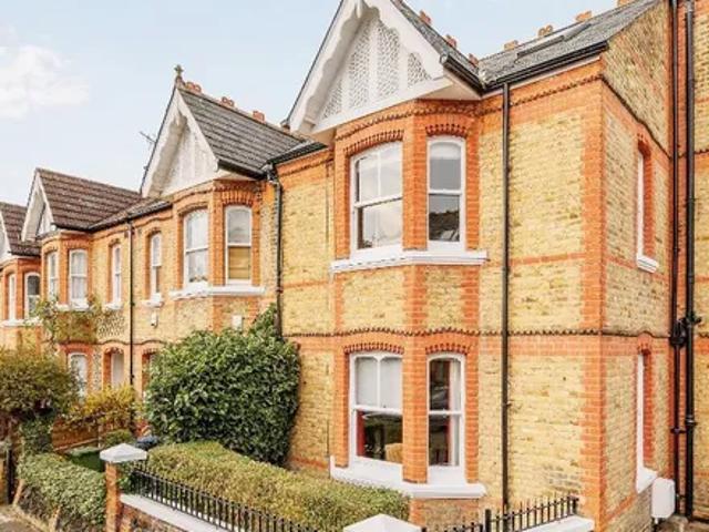 House for rent in London Borough of Ealing, Greater London