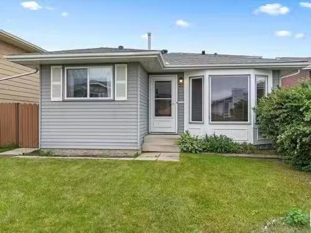 House for sale in Spruce Grove, Alberta