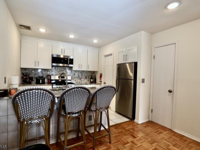 Townhouse for sale in East Rutherford, New Jersey