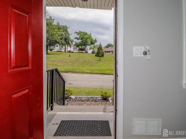House for sale in Avenel, New Jersey