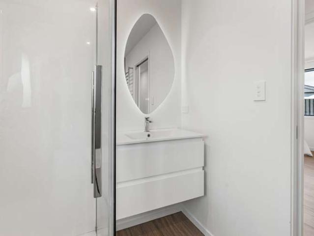 House for sale in Chaslands, Canterbury