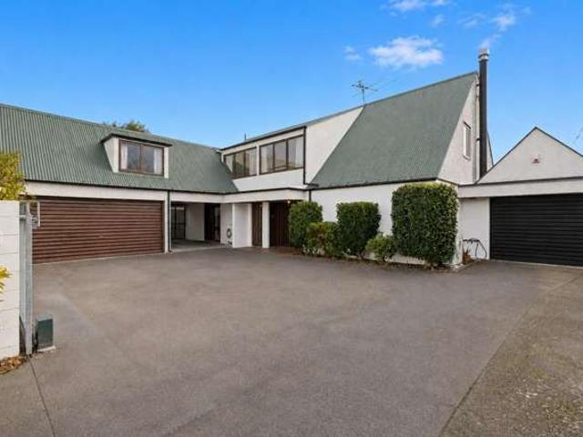 House for sale in Saint Albans, Canterbury