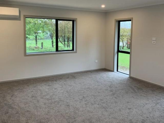 House for rent in Halcombe