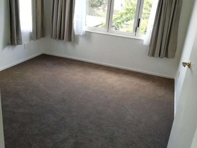 Townhouse for rent in Mount Roskill, Oroua County