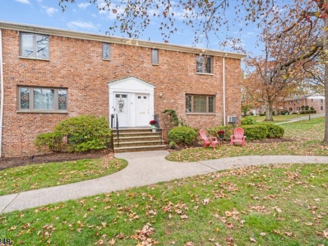 Condo for sale in Springfield, New Jersey