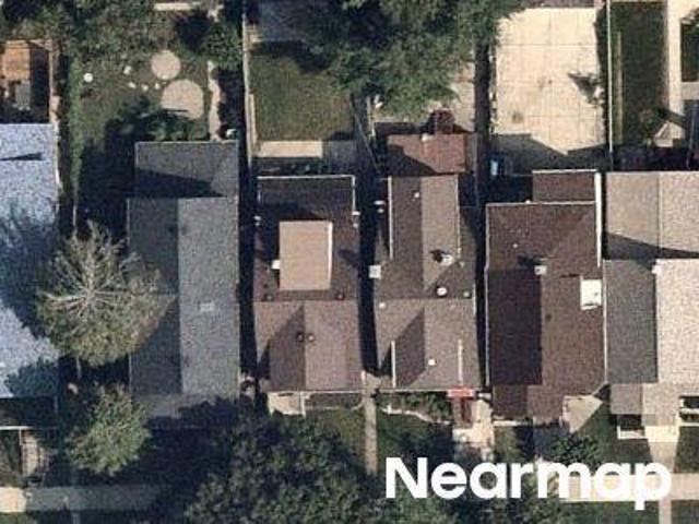 House for sale in Berwyn