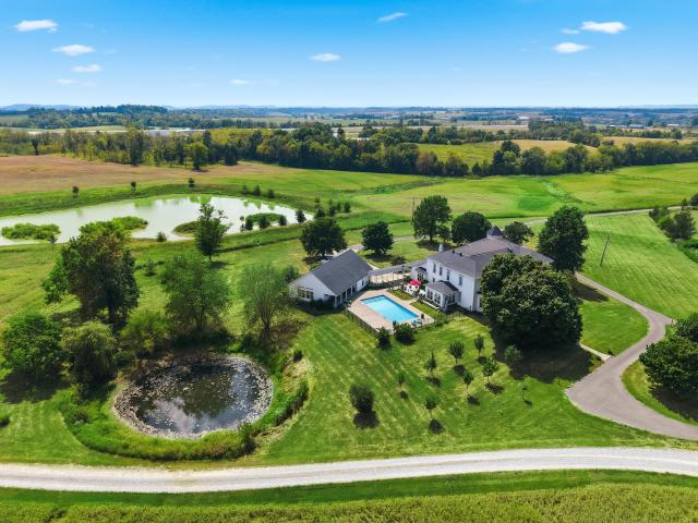House for sale in Springfield, Kentucky