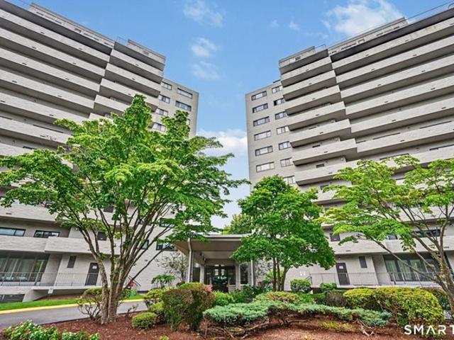 Condo for sale in Bridgeport, Connecticut