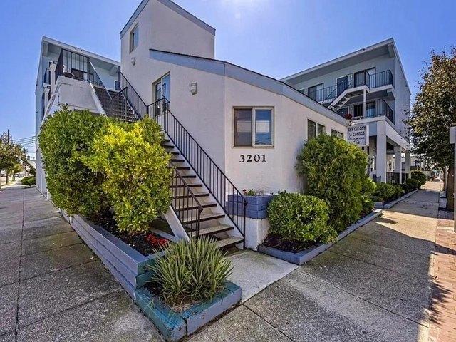 Condo for sale in Wildwood, New Jersey