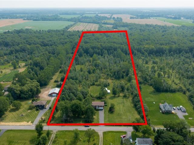 House for sale in Niagara, New York