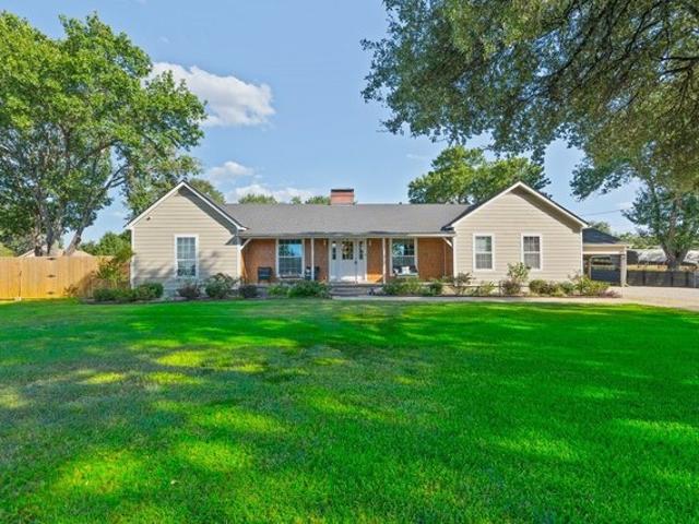 House for sale in Corsicana, Navarro County