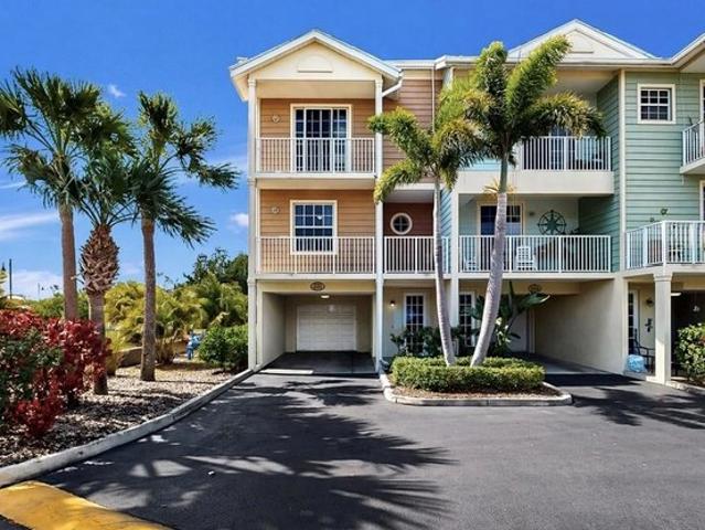 Townhouse for sale in Ruskin, Florida