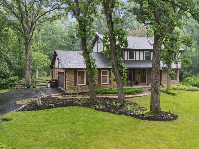House for sale in Mchenry, Illinois