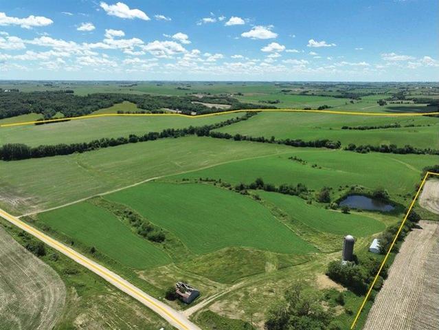 Farm for sale in Brooklyn, Iowa