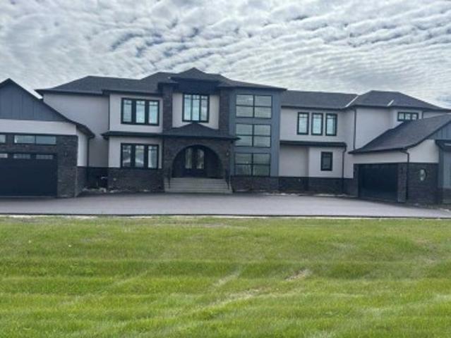 House for sale in Alberta