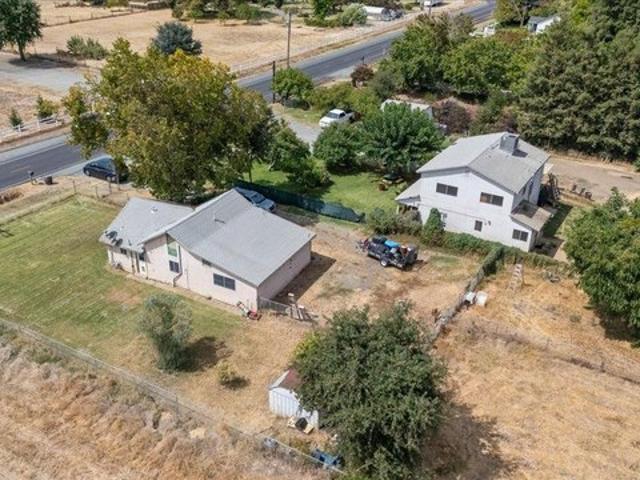 House for sale in Acampo, California