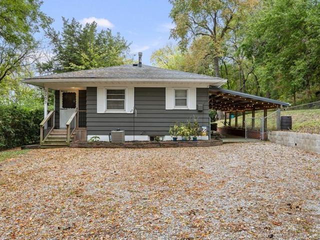 House for sale in Davenport, Scott County