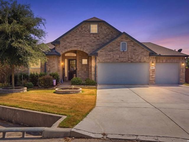 House for sale in Marion, Texas