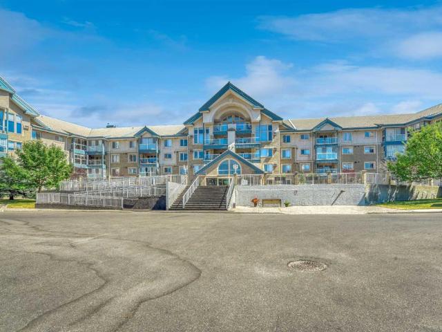 Apartment for sale in Northwest, Alberta