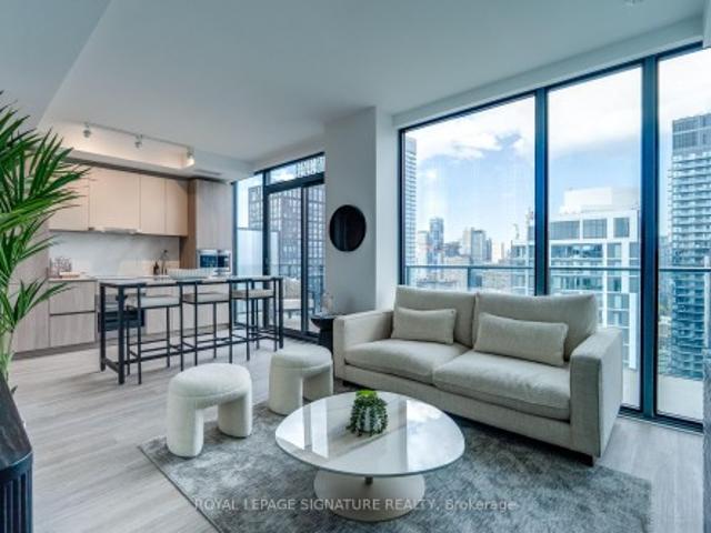 Condo for sale in Toronto Centre, Toronto