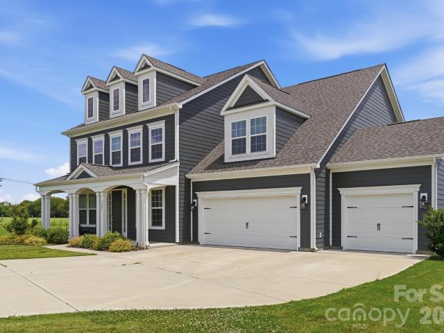 House for sale in Harrisburg, North Carolina