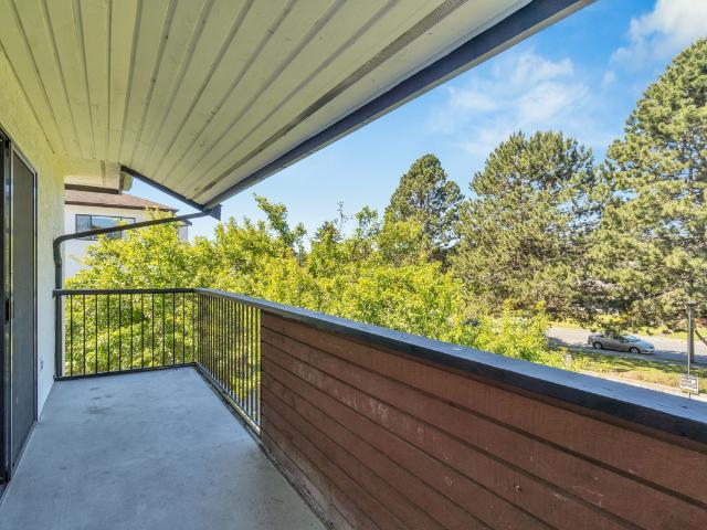 Apartment for rent in Saanich, British Columbia