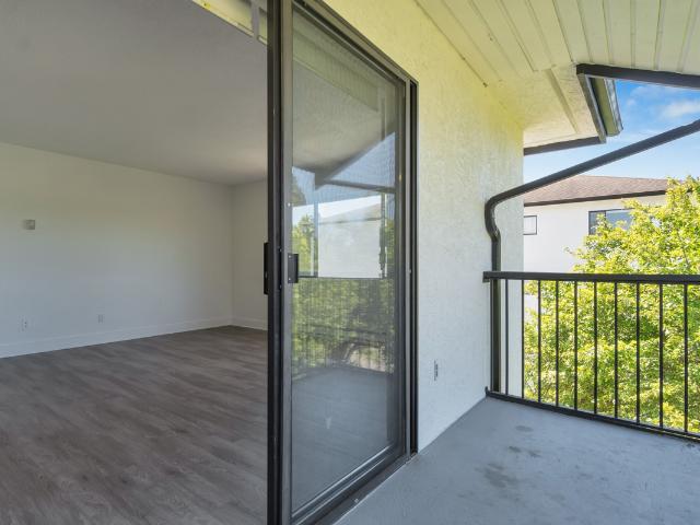 Apartment for rent in Saanich, British Columbia
